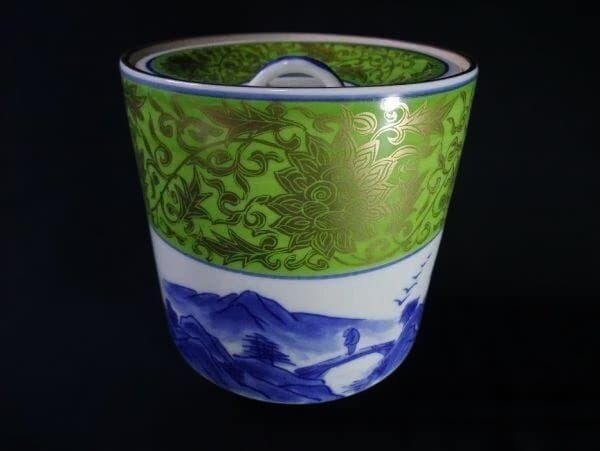 水指 哲山堂造 美濃焼 花唐草 青華山水 染付 茶道具 美品