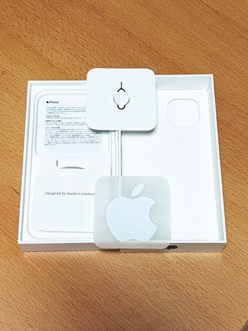 Apple iPhone 13 青 128GB au SIMフリーバッテリ82%