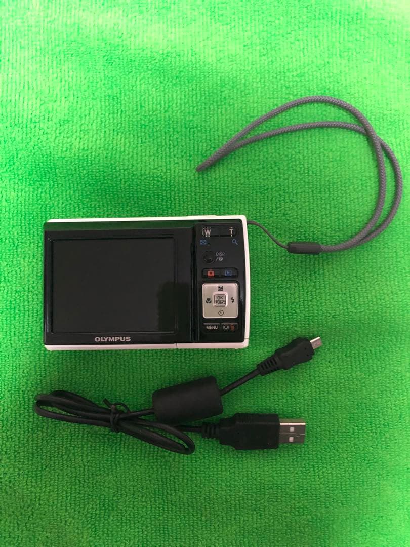 OLYMPUS コンパクトデジタルカメラ 12メガピクセル