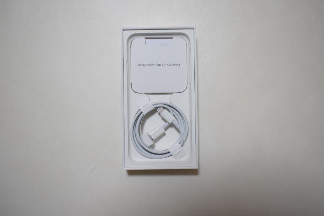 当日発送 新品 iPhone SE 3 ミッドナイト 64gb SIMフリー