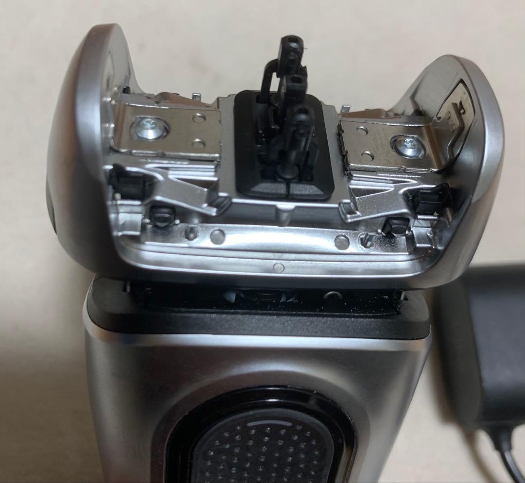 Braun Series 8 メンズ電気シェーバー　展示品　未使用品2021年製