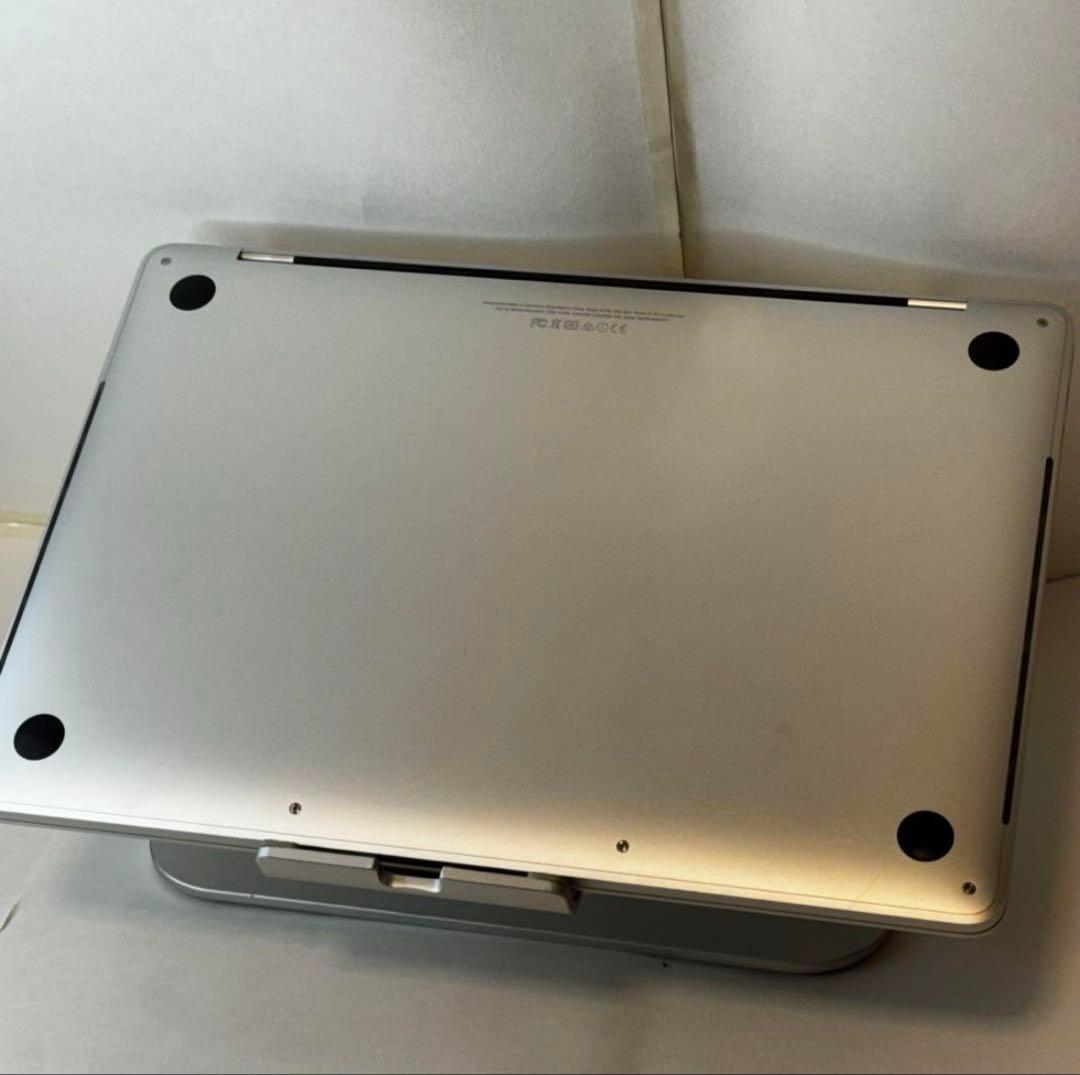 MacBook Pro13㌅ タッチバー＋指紋認証 A1706 ウィンドウズ搭載