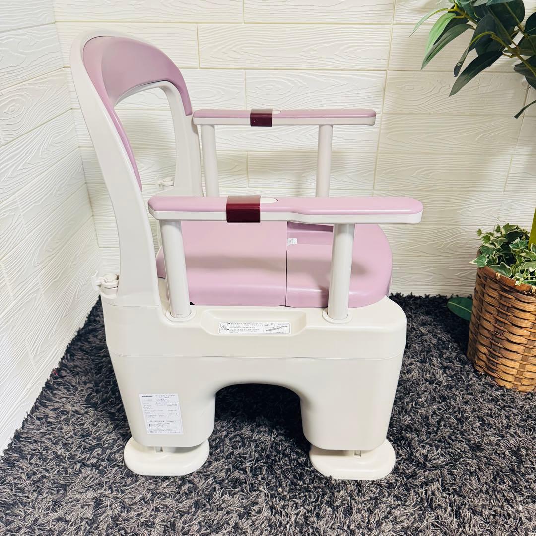 Panasonicポータブルトイレ座楽ラフィーネ　PN-L30200