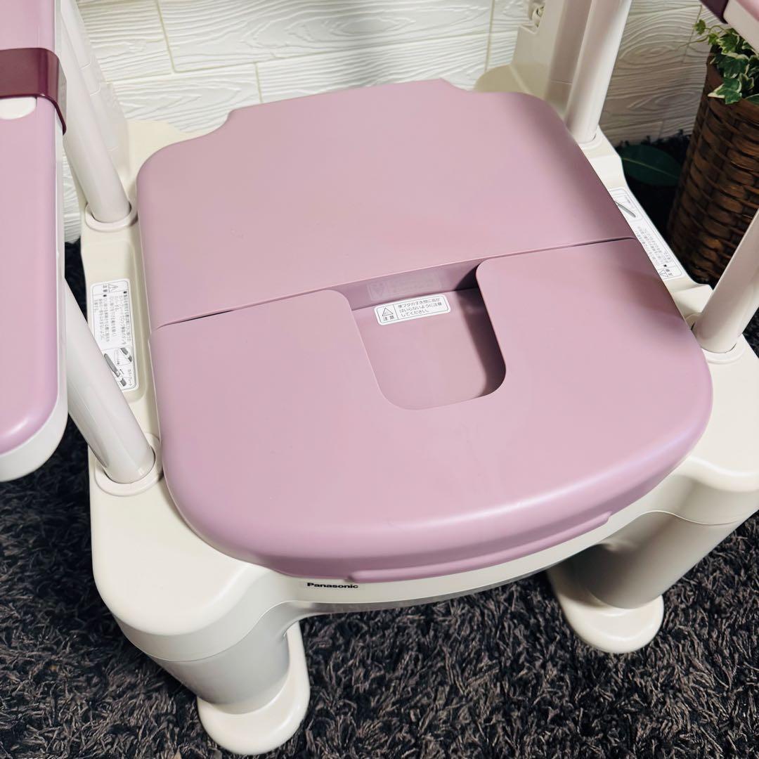 Panasonicポータブルトイレ座楽ラフィーネ　PN-L30200