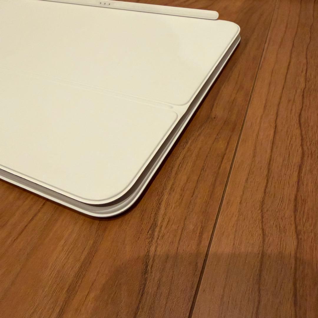キーボード Apple Magic Keyboad Folio A2695