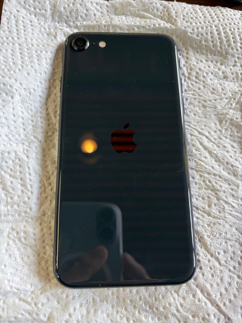 C*8様 Apple iPhone SE (第2世代) ブラック