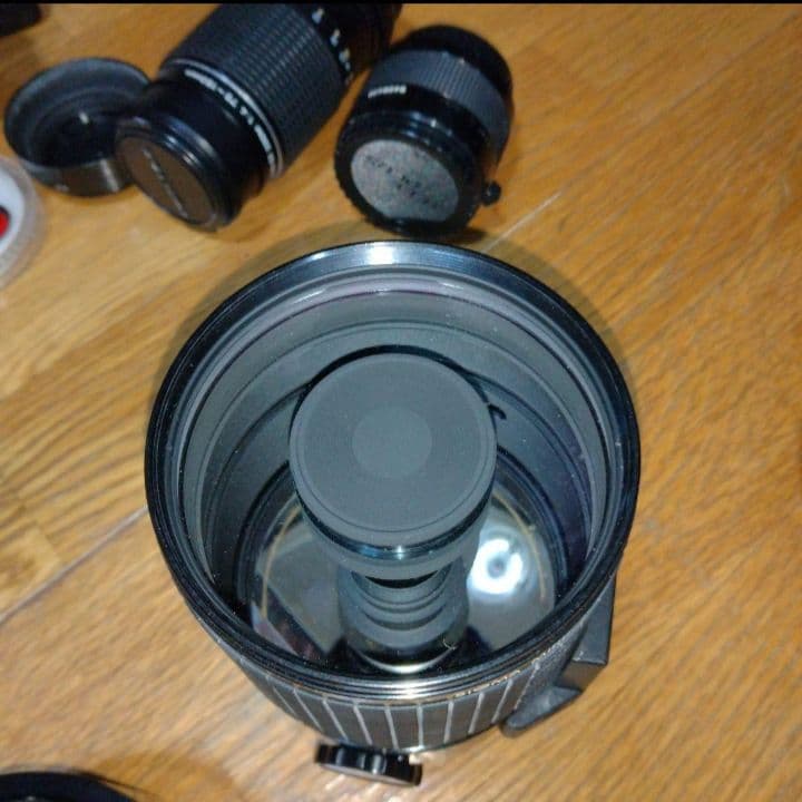 一眼レフカメラ　替えのレンズ　三脚　フラッシュ　フルセット
