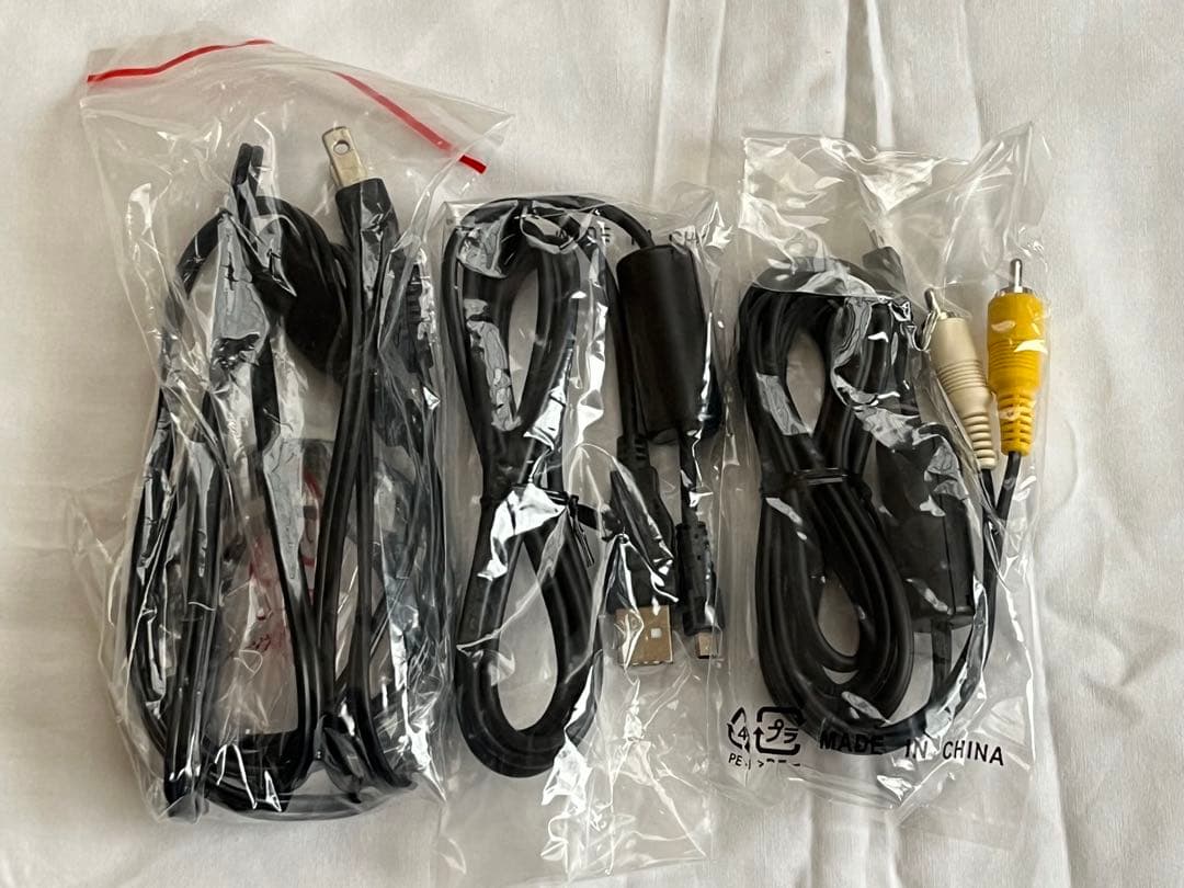 ［中古品］Nikon COOLPIX P4 コンパクトデジタルカメラ