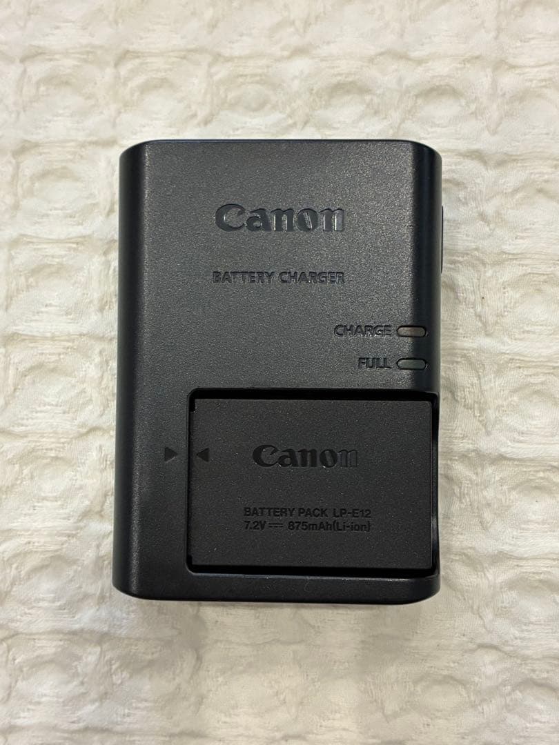 Canon EOS M10 ミラーレス ホワイト 本体と付属品