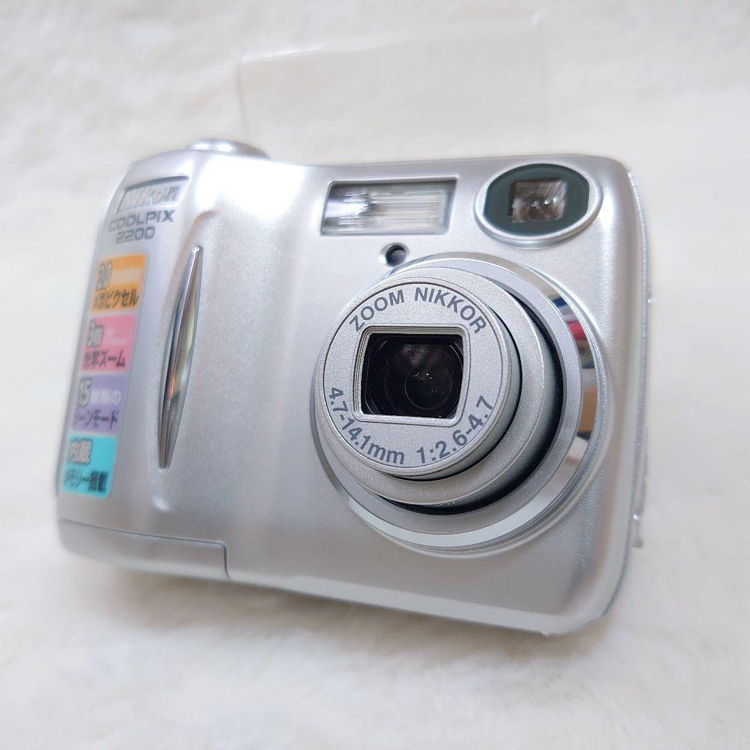 ✨美品✨Nikon COOLPIX 2200 単3電池 コンデジ シルバー