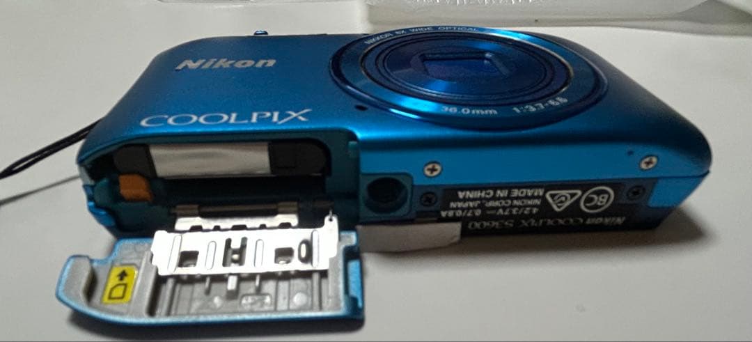 Nikon ニコン COOLPIX S3600 ブルー クールピクス　コンデジ