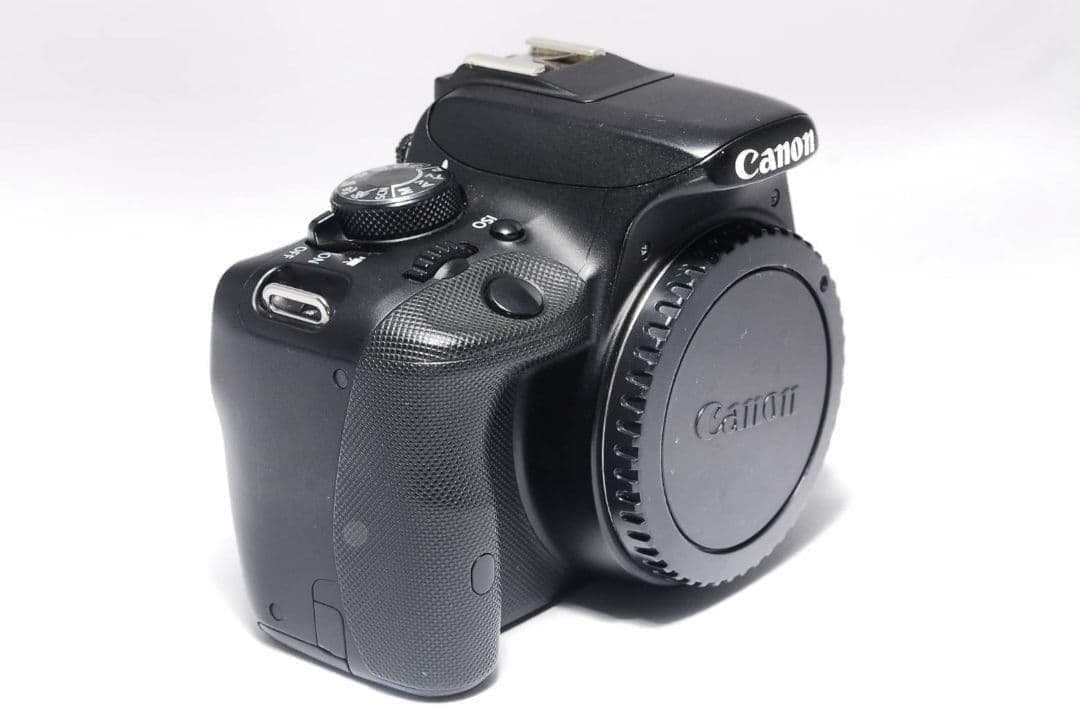 【決算セール】すぐ使える Canon Kiss X7一眼レフカメラ バッグ付き