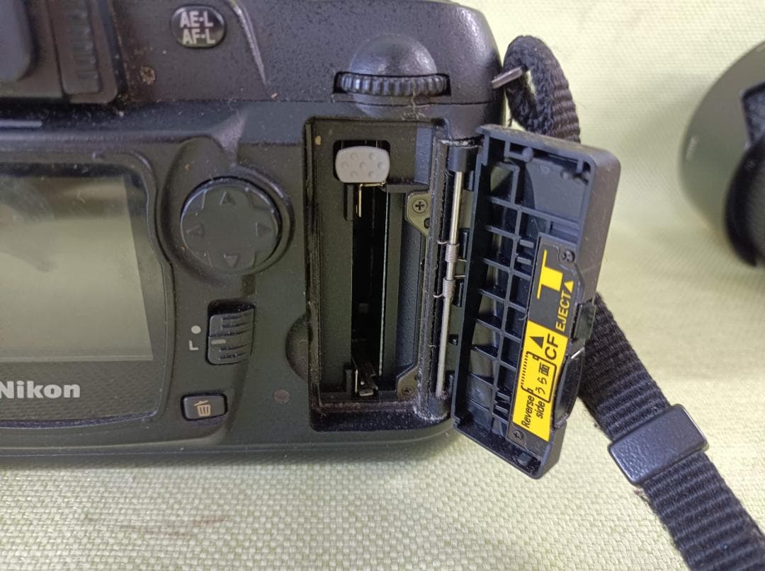 都《FGPWL》NIKON　ニコン　D70S　18-70レンズ　カメラ＋レンズ