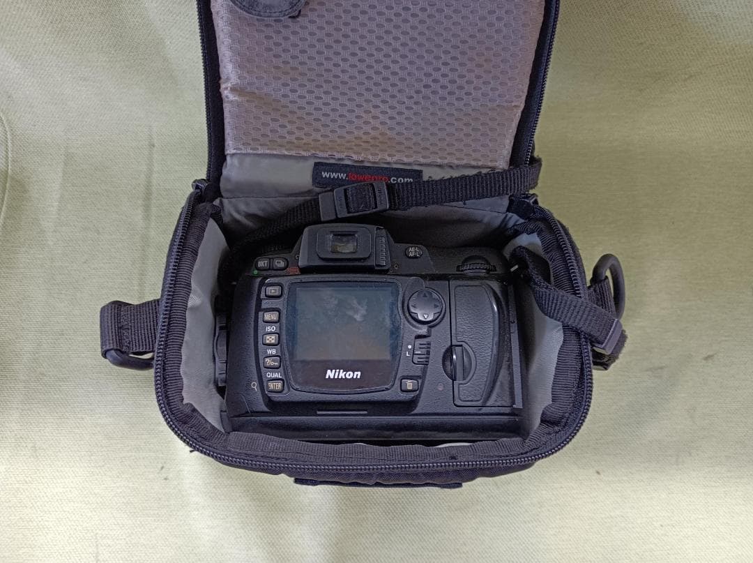 都《FGPWL》NIKON　ニコン　D70S　18-70レンズ　カメラ＋レンズ
