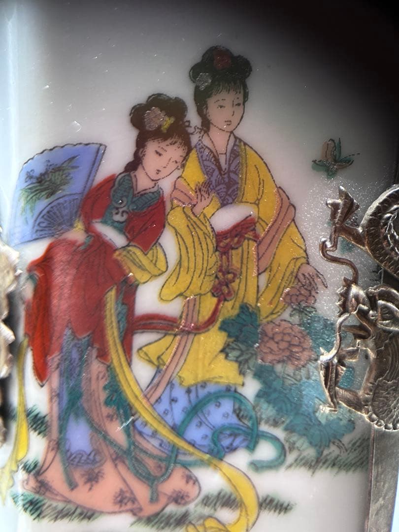 【大清乾隆年製】粉彩美人図 六角銀装飾ポット 龍鳳凰 彫金 足銀 225g