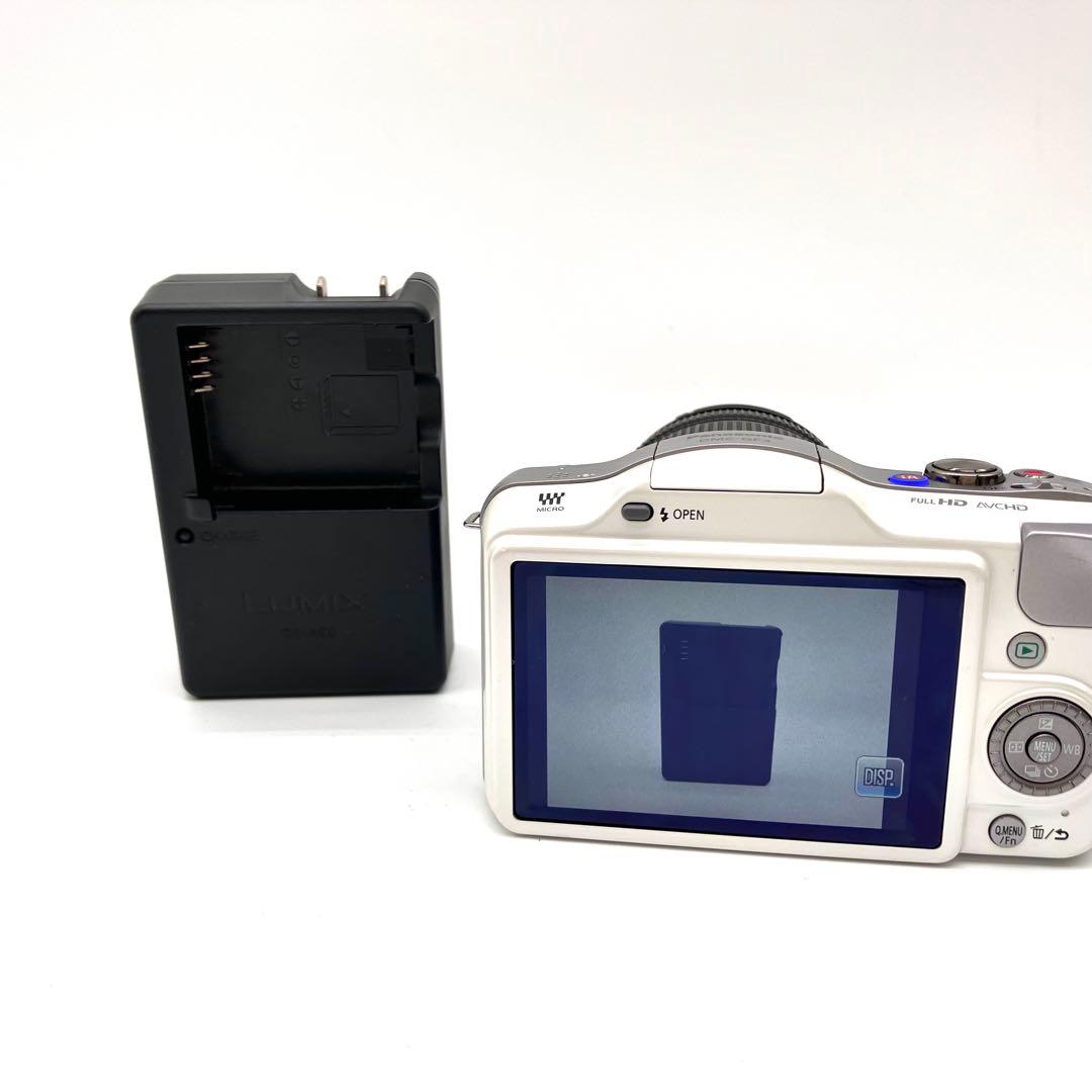Panasonic DMC-GF3 14-42mmレンズセット