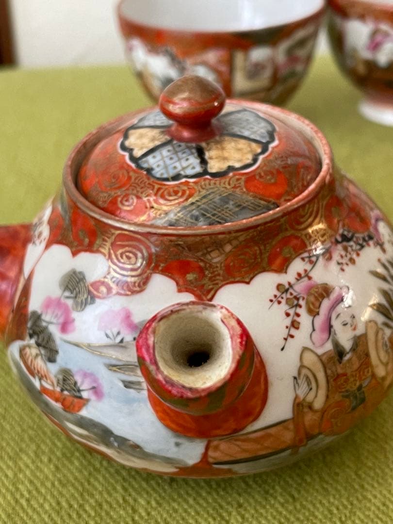 九谷焼　金彩赤絵　小茶器揃　急須と湯呑5客　骨董　(直し有り)