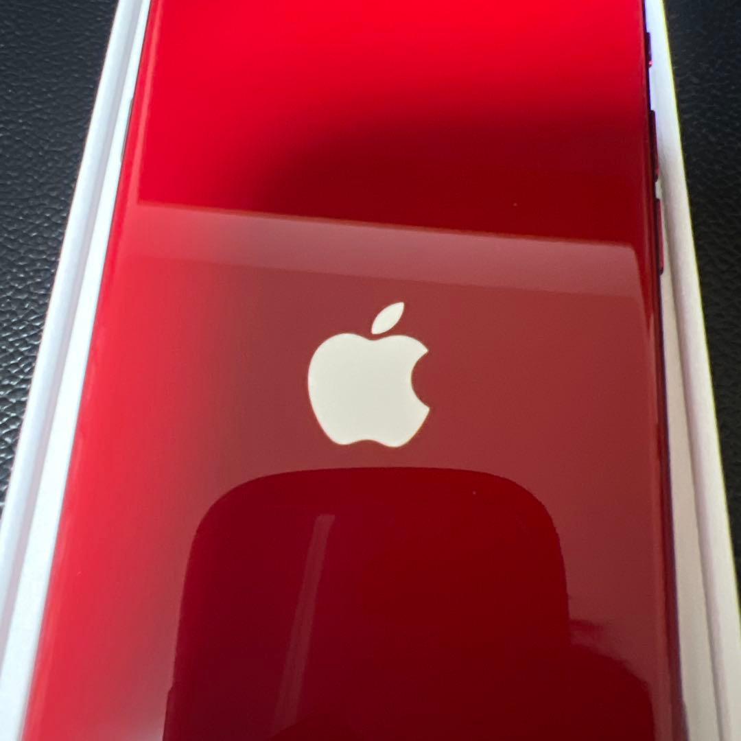 美品　無傷iPhone SE3