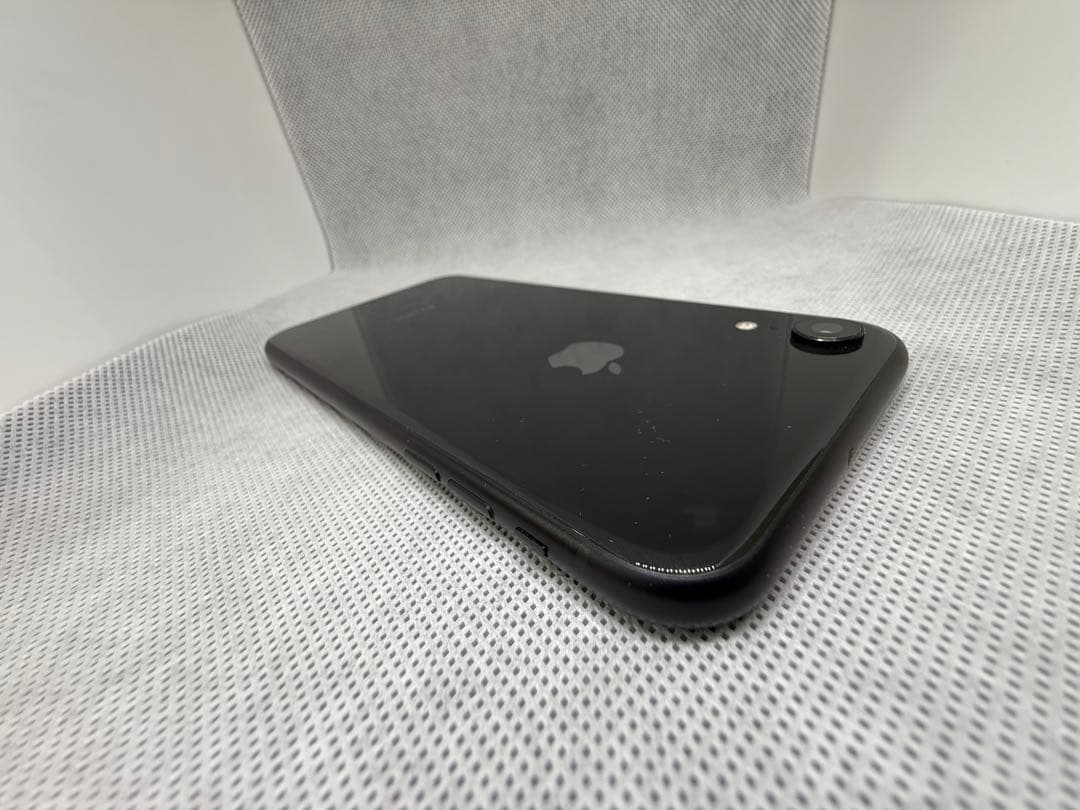 Apple iPhone XR ブラック　SIMフリー