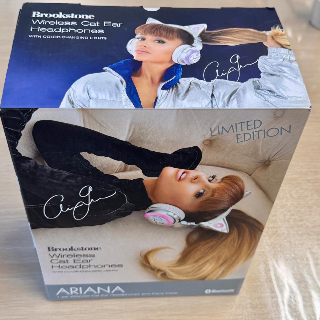 アリアナ・グランデ 限定モデル AXENT WEAR ネコ耳 ヘッドフォン 中古