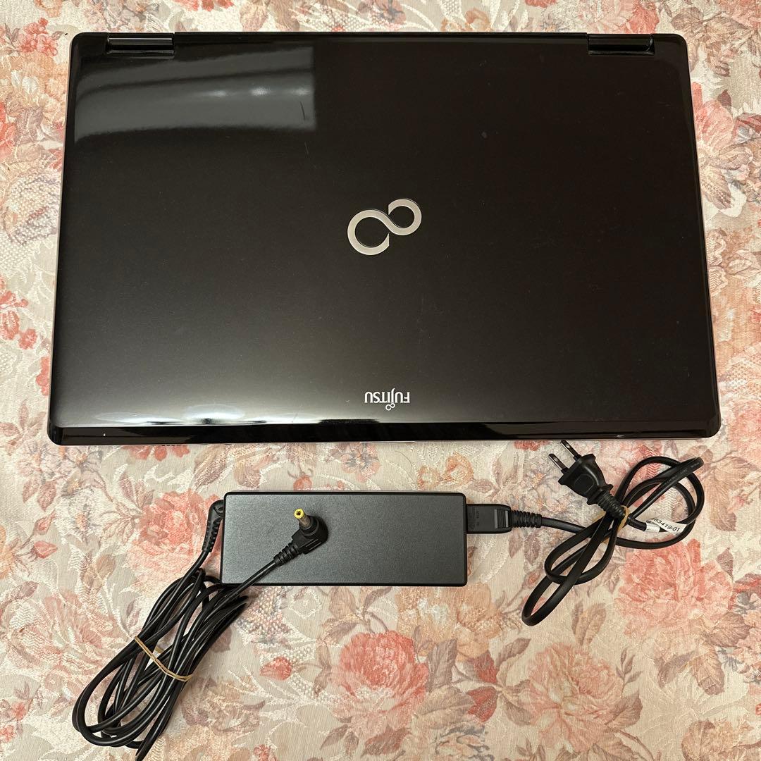I*k様 FUJITSU LIFEBOOK NH77/CD windows7 中