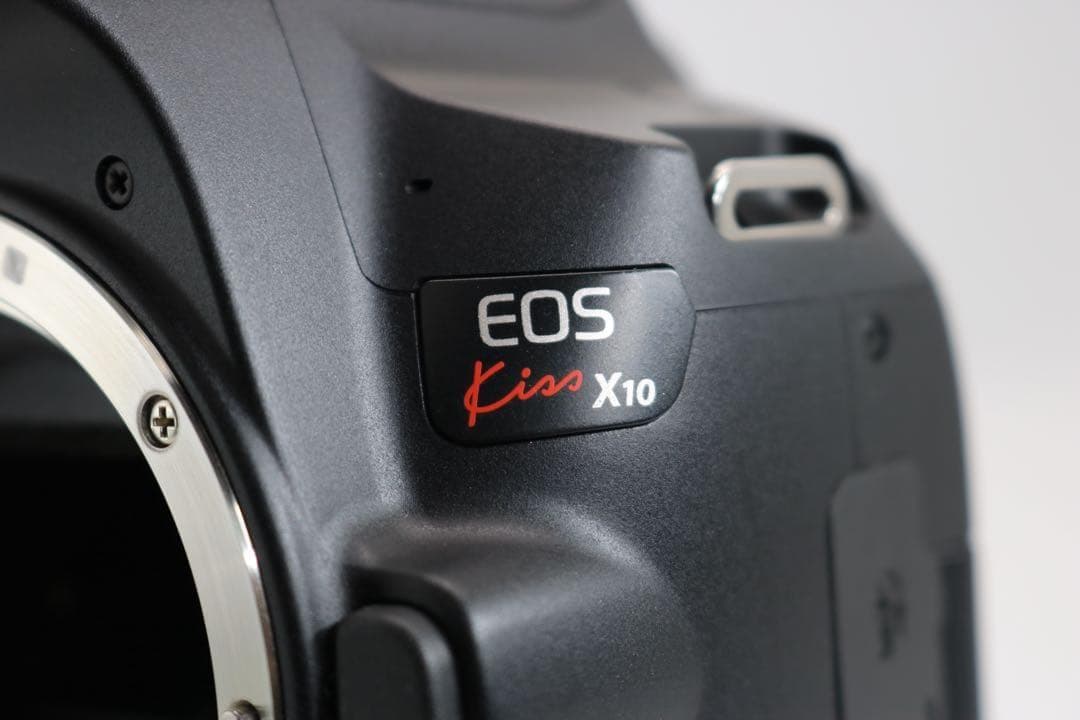 美品 【Canon EOS Kiss X10 ダブルレンズセット】