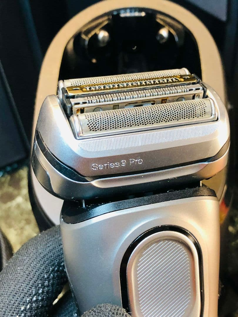 【美品】Braun シリーズ9 Pro 9467ccメンズ電気シェーバー