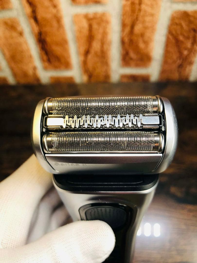 【展示、未使用品】Braun S8 8517s ブラウンシリーズシェーバー