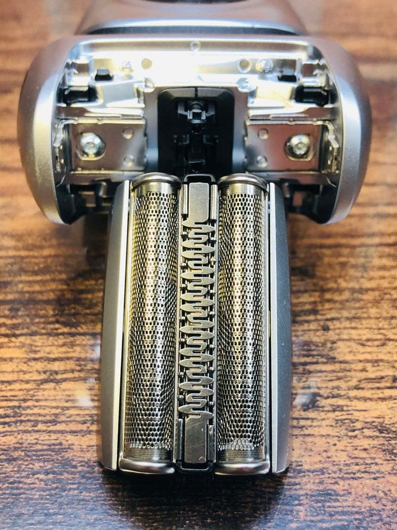 【展示、未使用品】Braun S8 8517s ブラウンシリーズシェーバー