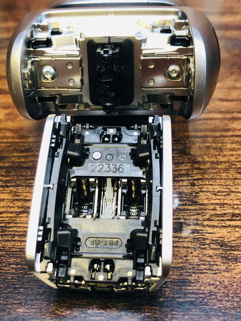 【展示、未使用品】Braun S8 8517s ブラウンシリーズシェーバー