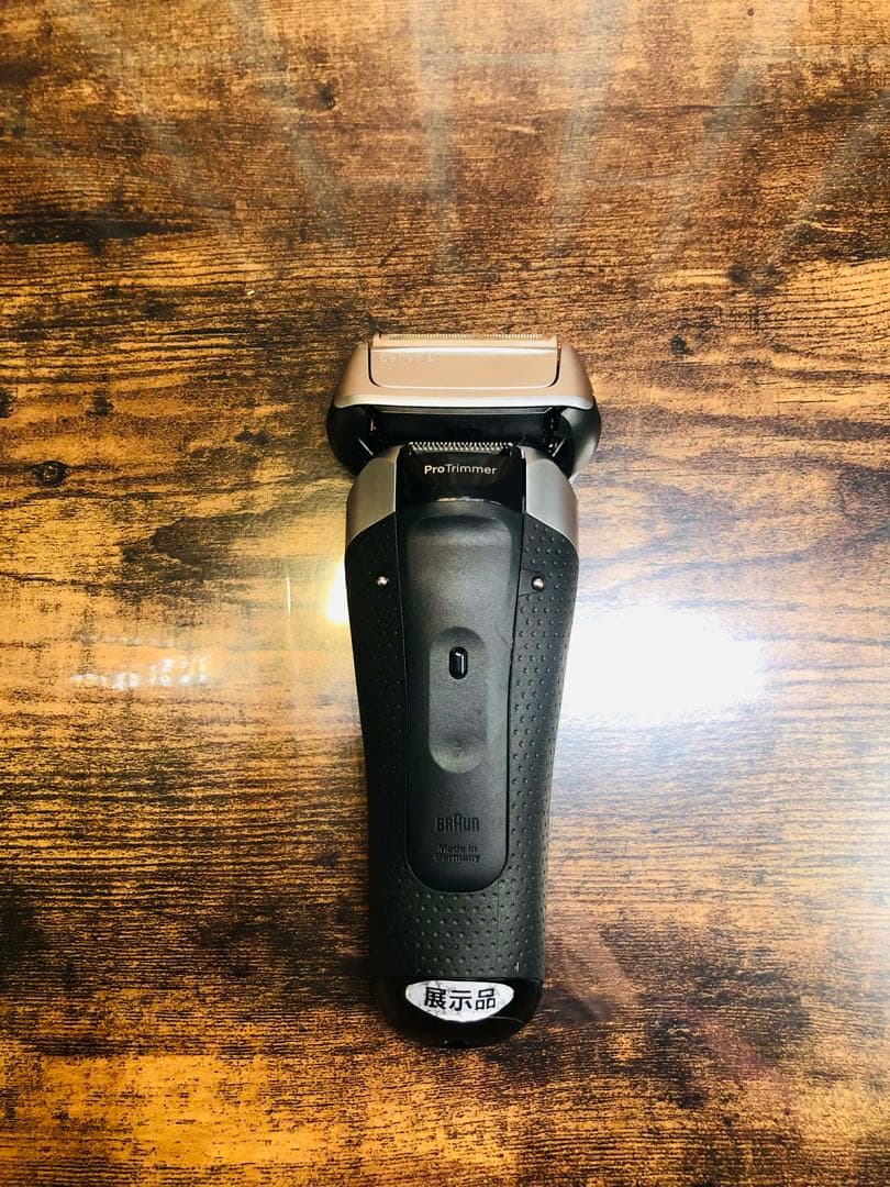 【展示、未使用品】Braun S8 8517s ブラウンシリーズシェーバー