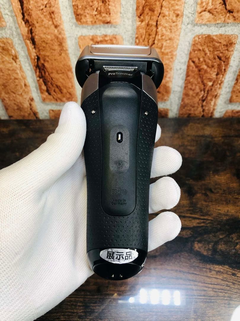 【展示、未使用品】Braun S8 8517s ブラウンシリーズシェーバー