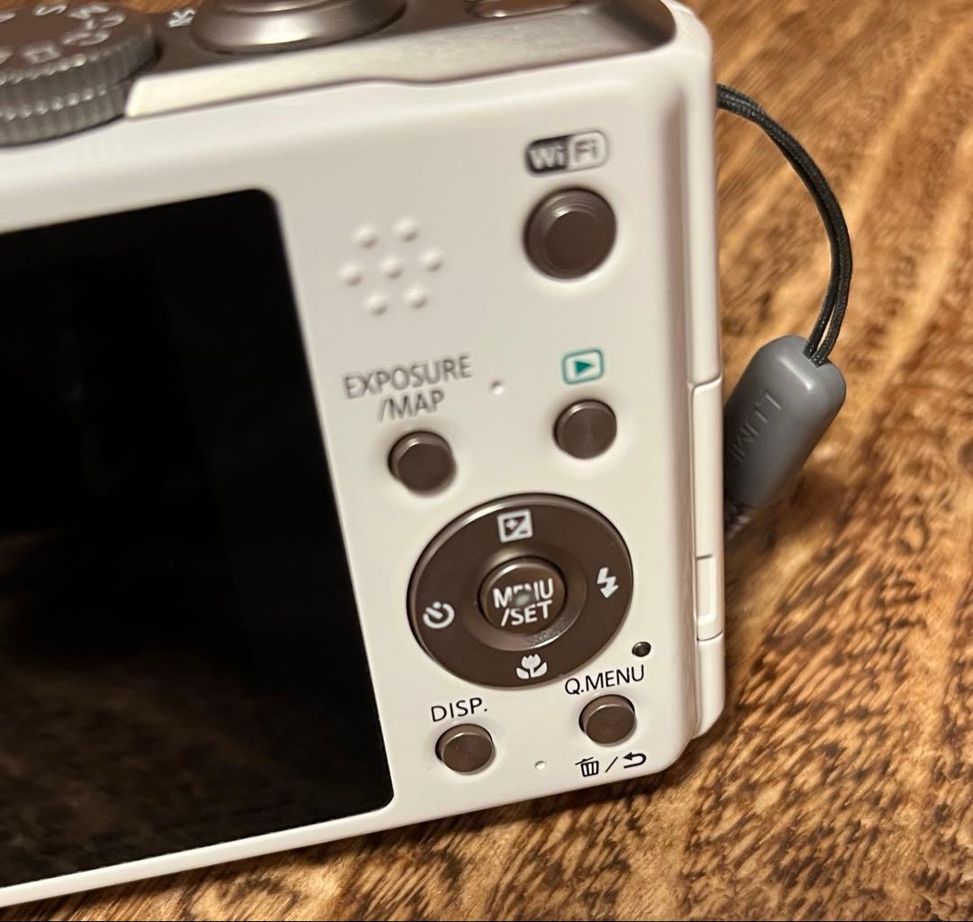 美品　Panasonic LUMIX DMC-TZ40 ホワイト