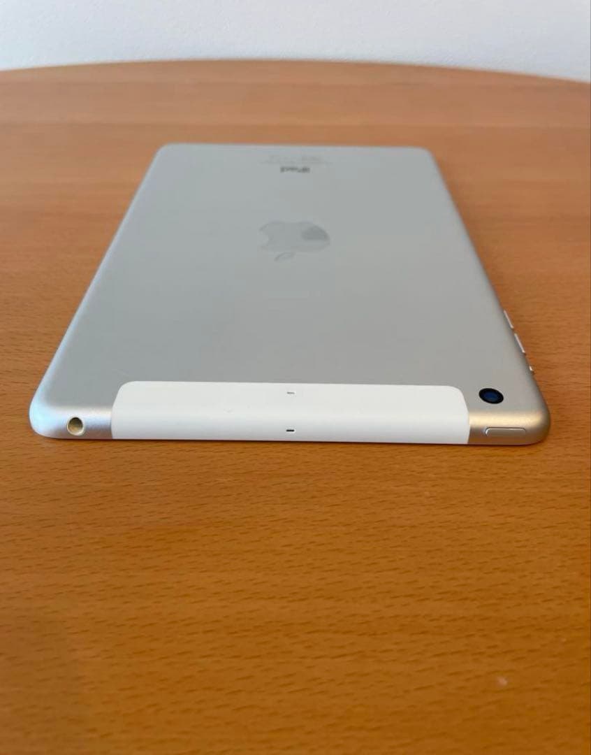 【美品】iPad mini3 Wi-Fi+Cellularモデル16GB