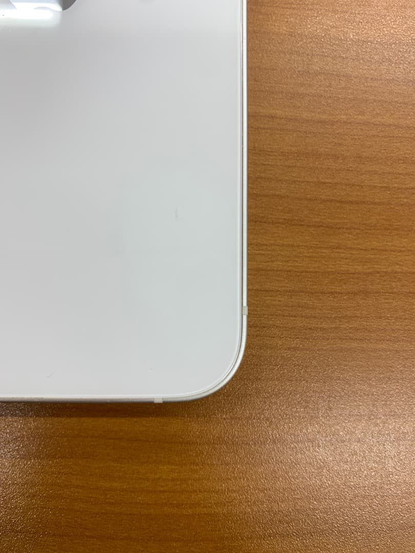 B*︎様 動作確認済 iPhone 13 128GB ID E0554