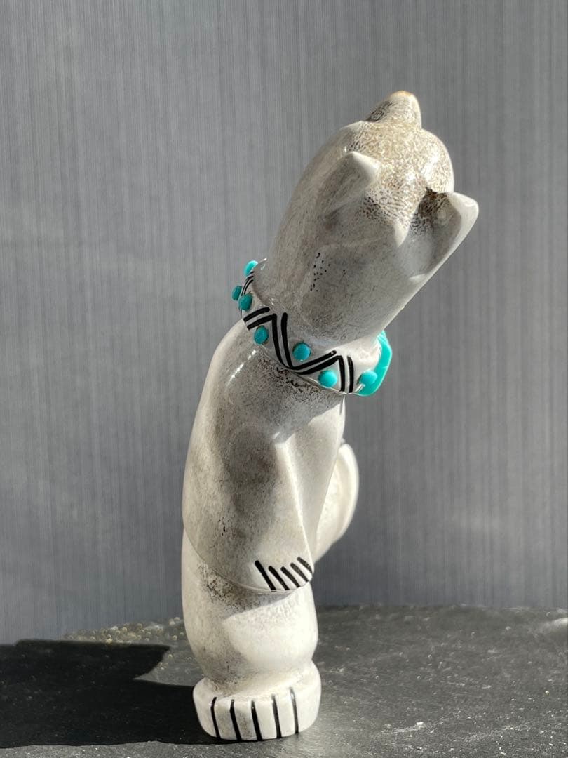 新品　ズニ族　Zuni インディアンジュエリー　フェティッシュ　クマ　シロクマ