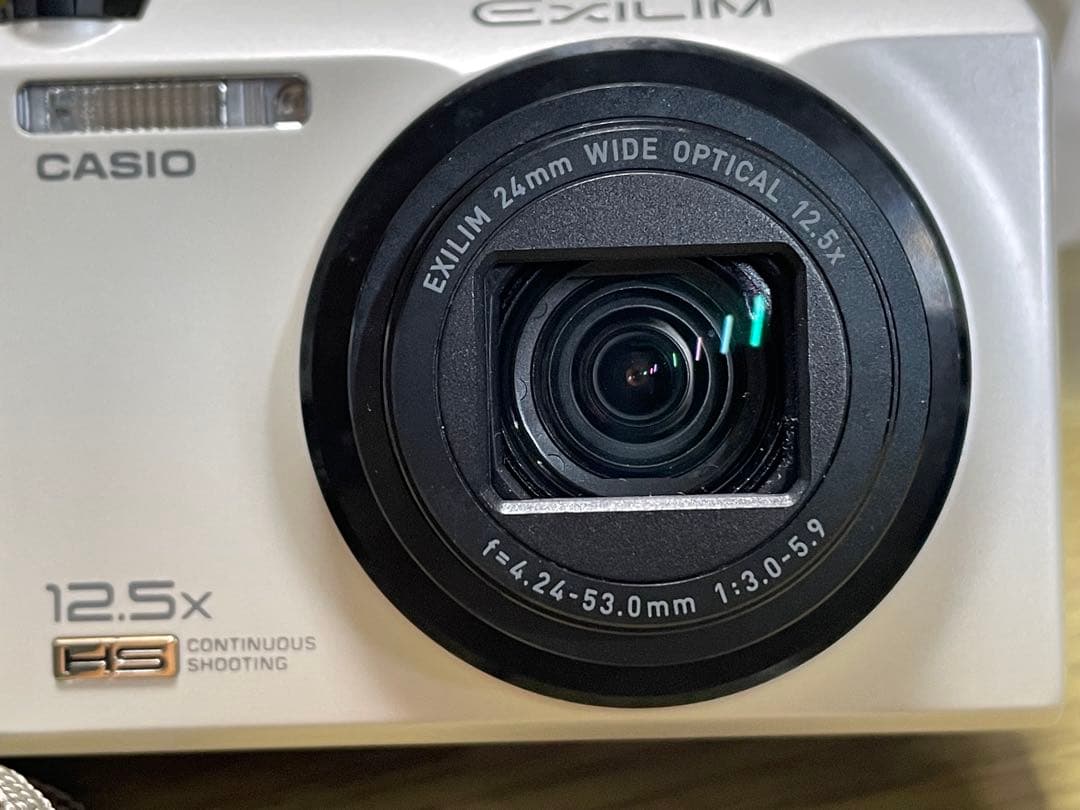【極美品/付属品完備】CASIO EXILIM EX-ZR100 ホワイト SD