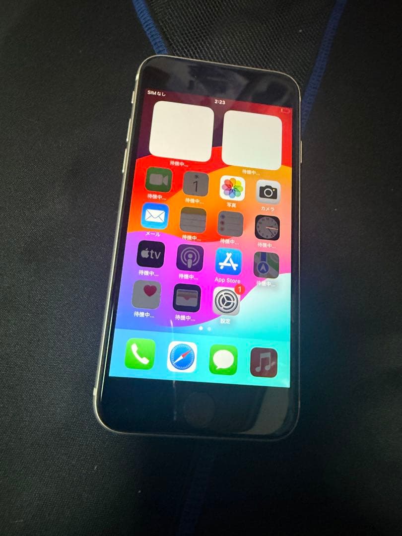 N iPhoneSE 第三世代 64GB SIMフリー