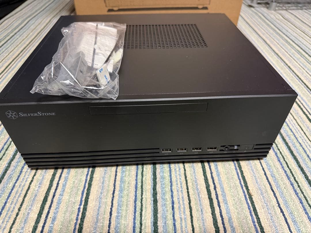Silver Stone ML11B PCケースSST-ML11B ＋300W