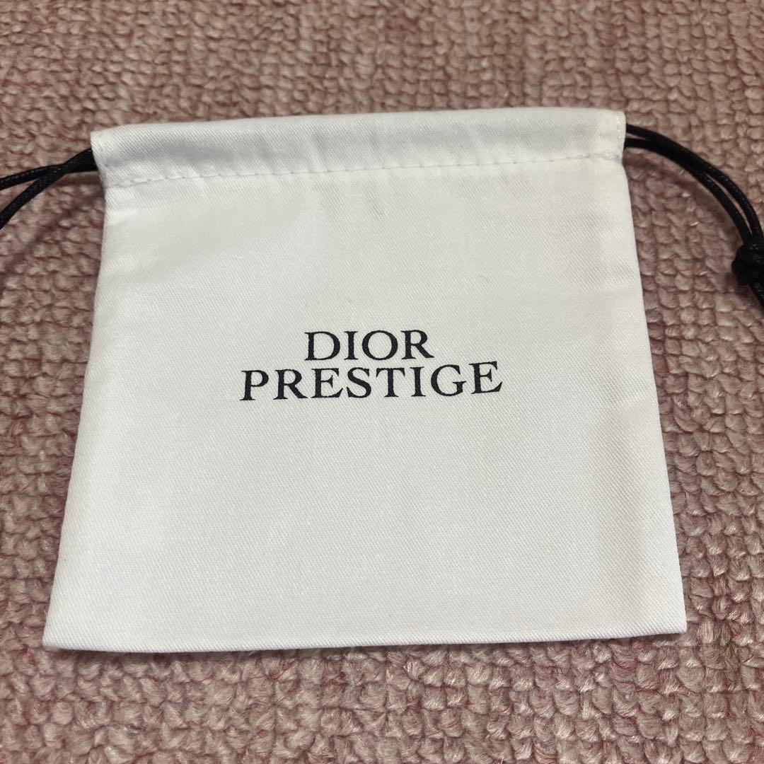 専用　新製品　極美品　Miss Dior Essence 香水　プレステージ巾着