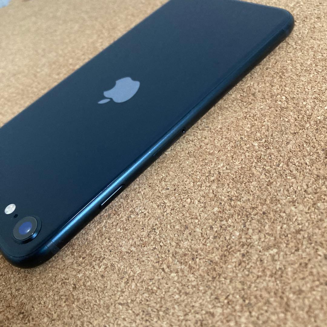 4188【早い者勝ち】電池新品☆iPhoneSE3 64GB SIMフリー☆