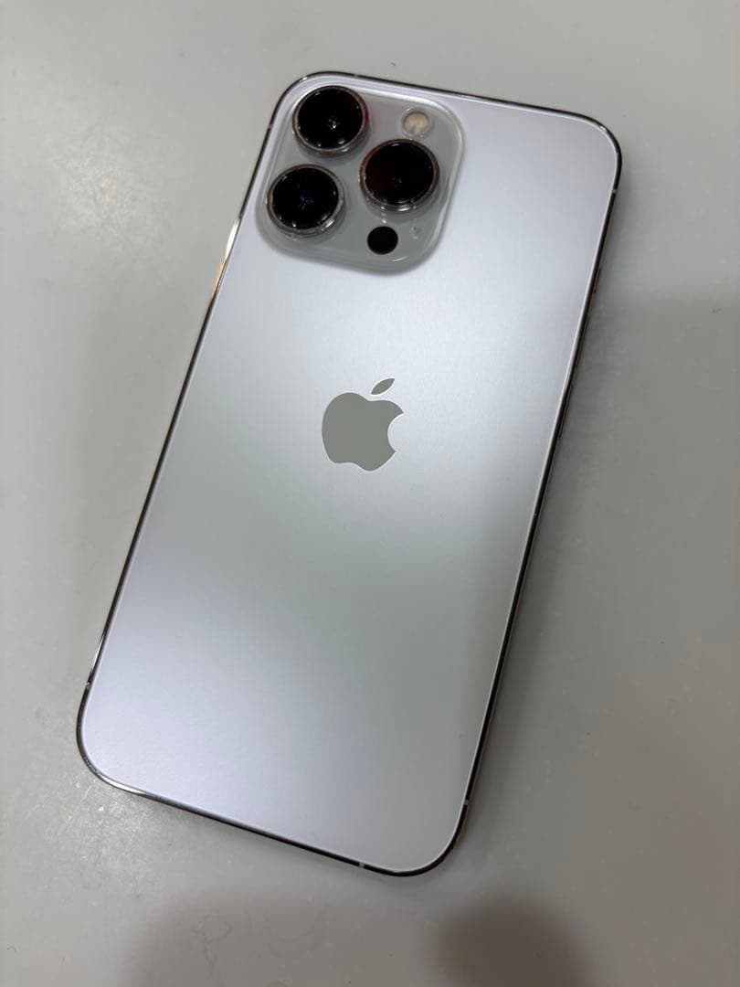 iPhone13pro本体