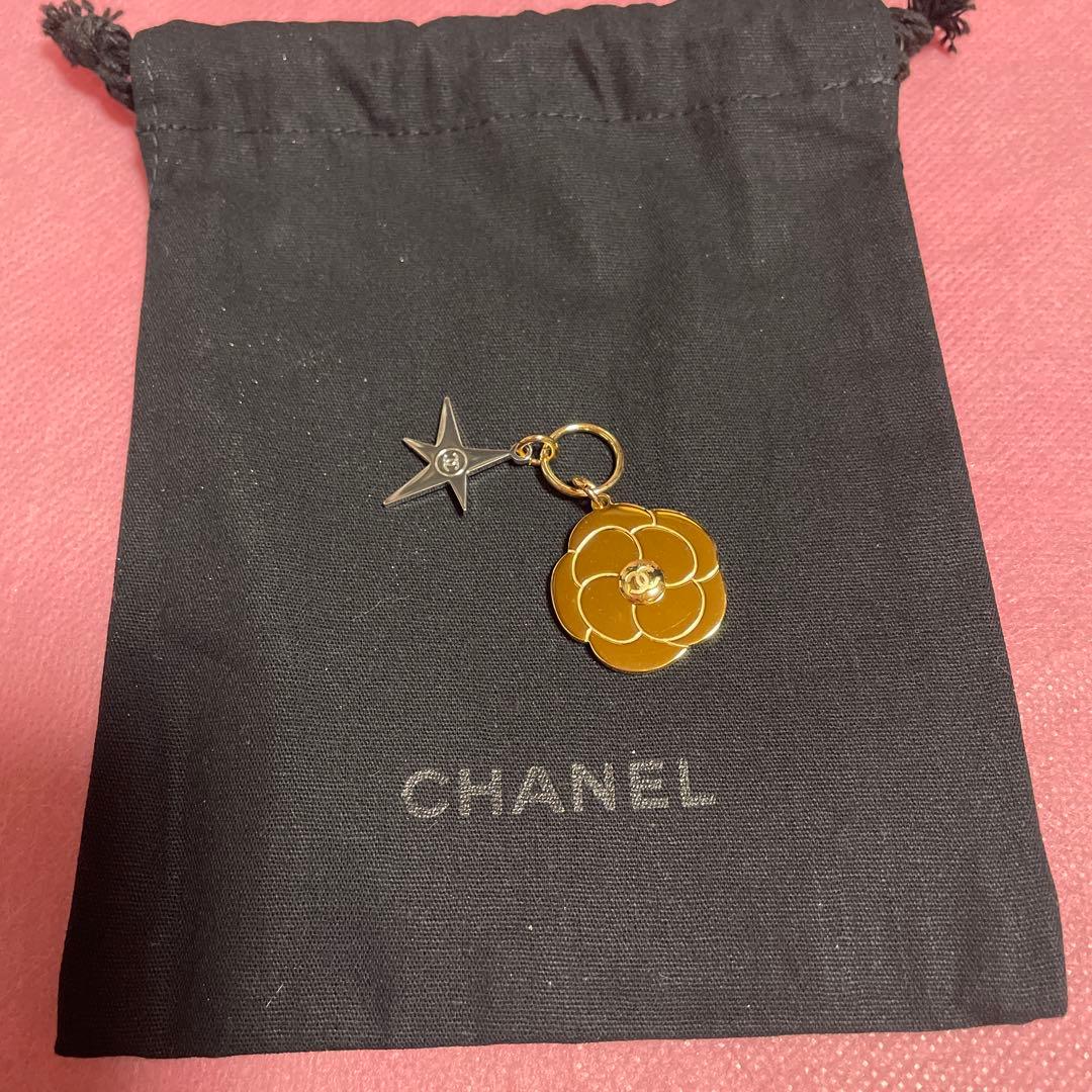 CHANELホリデー限定　シャネル ルージュ ココ グロス トリオ 2本セット