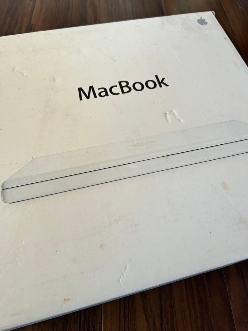 【希少品】MacBook 初期モデル ホワイト 付属品・箱付き 通電確認済み