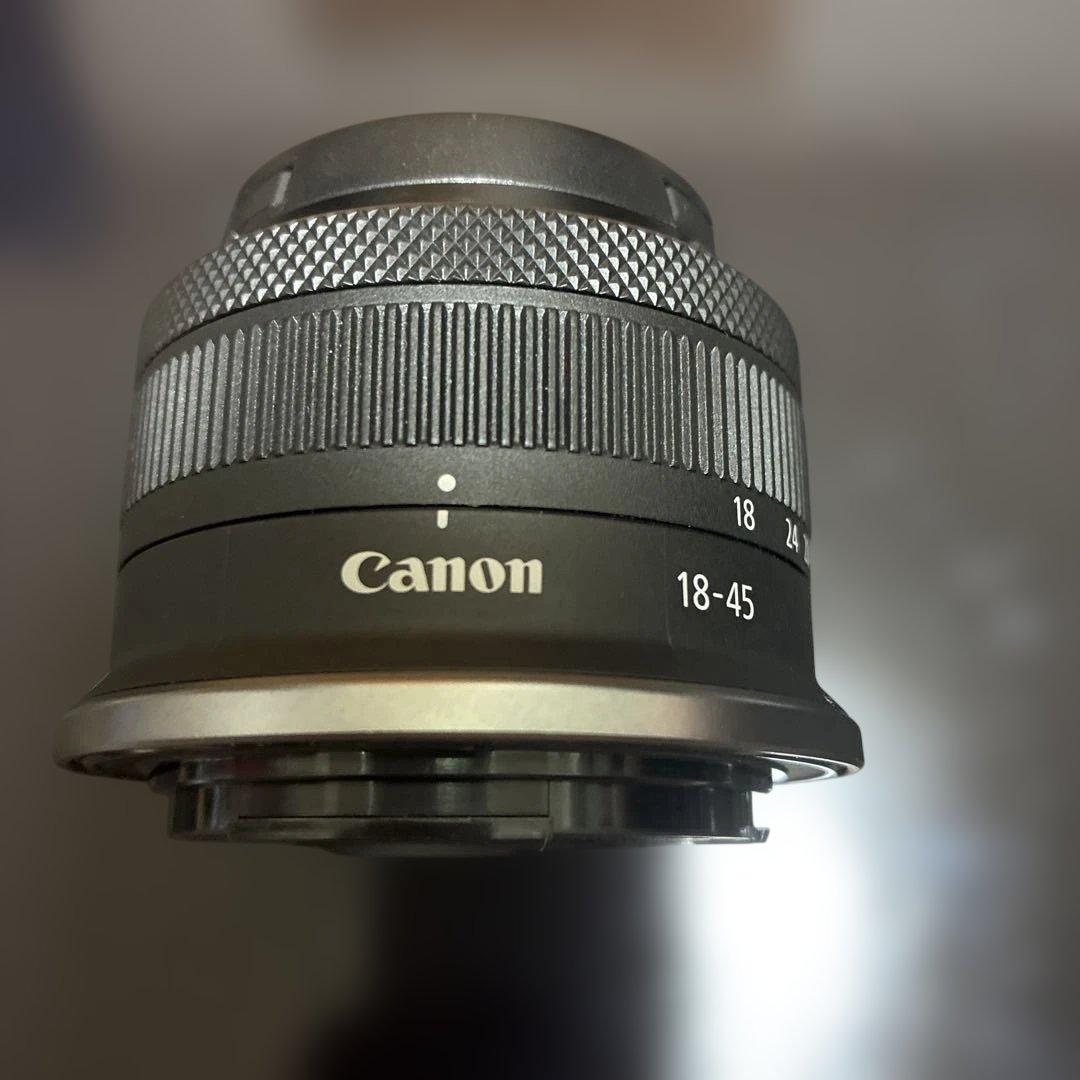 Canon EOS R10 レンズキット　純正バッテリー1個（劣化無し）