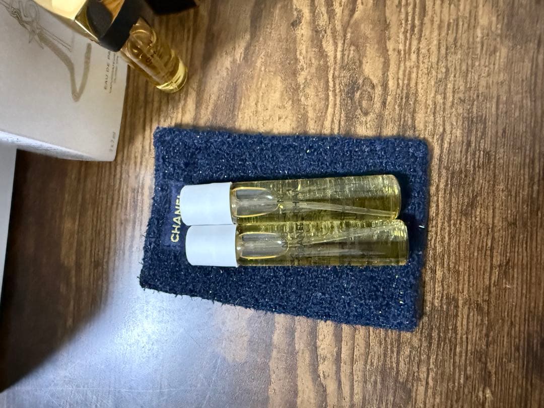 CHANEL N°5 オードゥパルファム ツイスト＆スプレー（ケース付き）