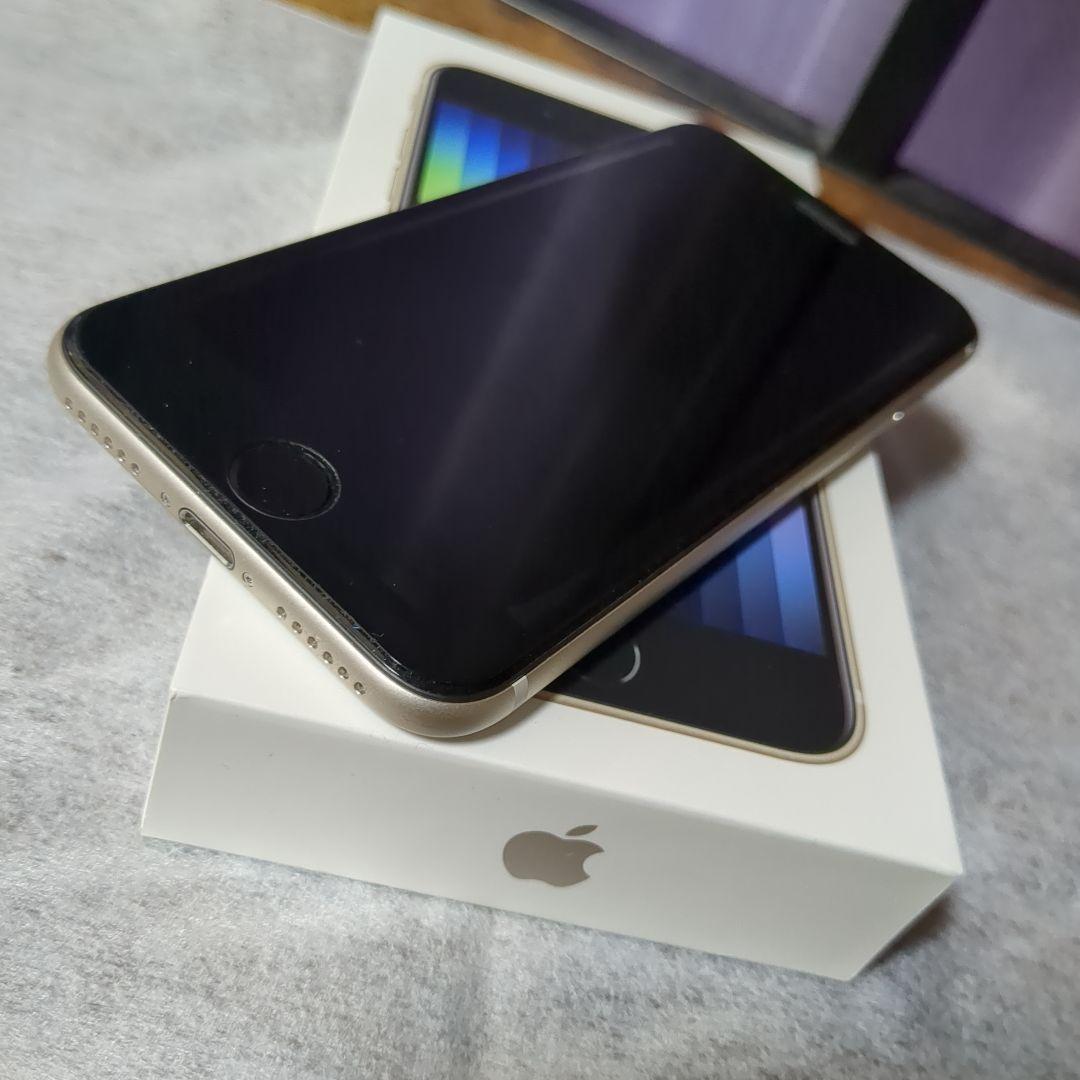 【バッテリー98%】 iPhoneSE3 第3世代 64GB　SIMフリー