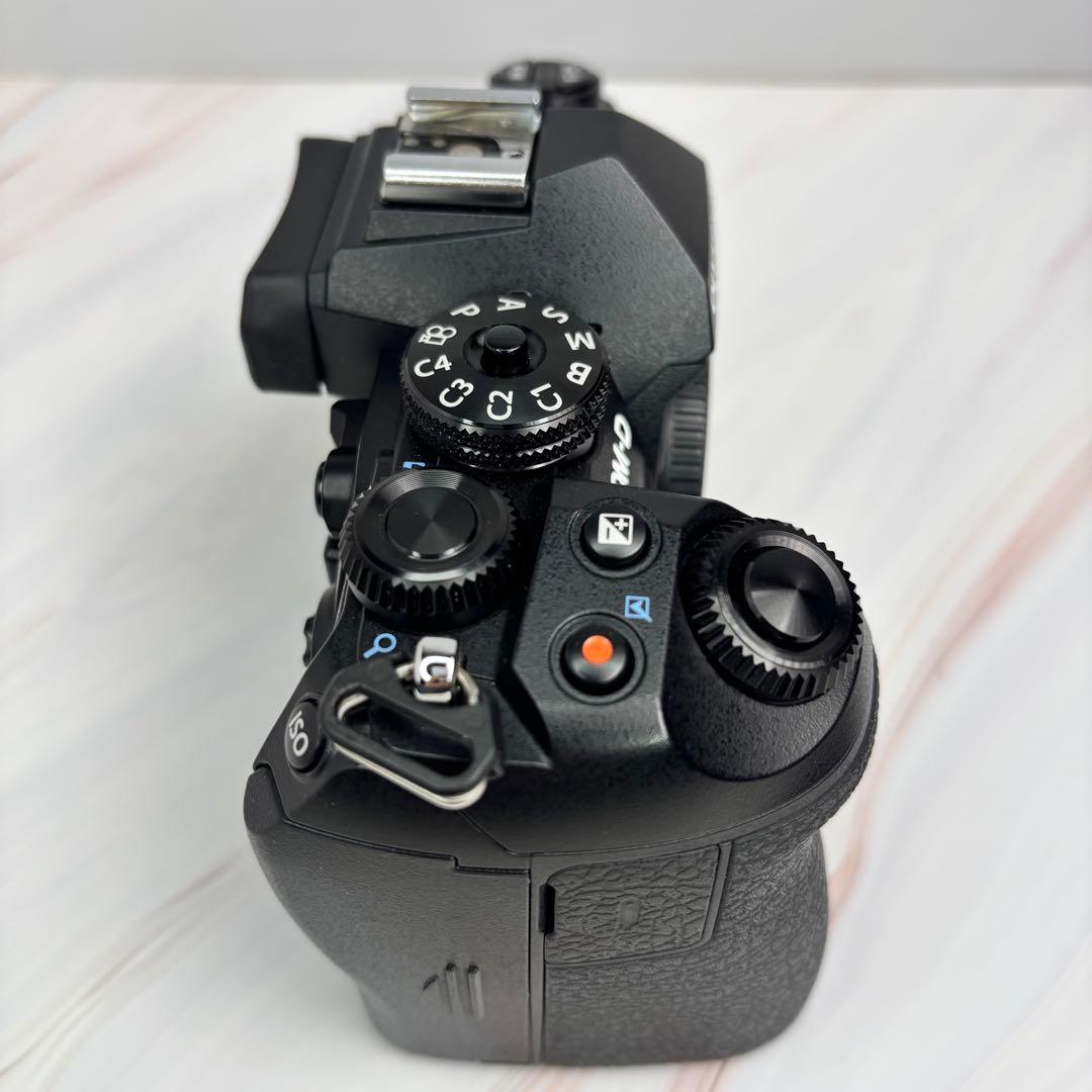 【新品級・ショット数587回】龍二 OM-D E-M1 Mark III
