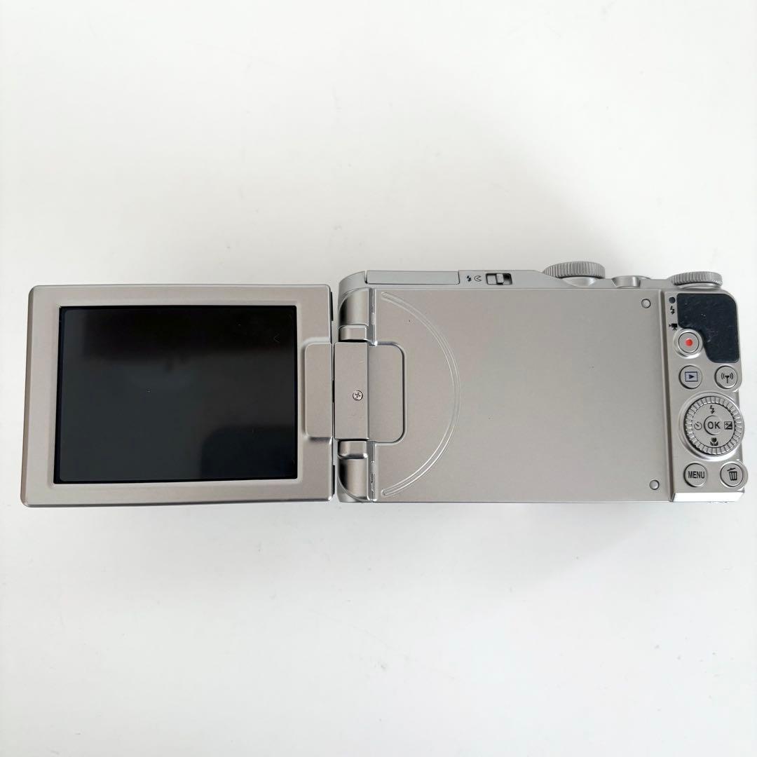 美品✨Nikon COOLPIX S9900シルバー 他カバー バッテリー等一式
