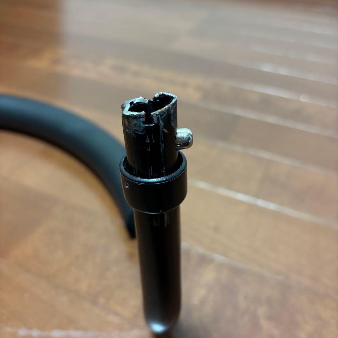 椅子付きシルバーカー　折り畳み式収納カゴ付き